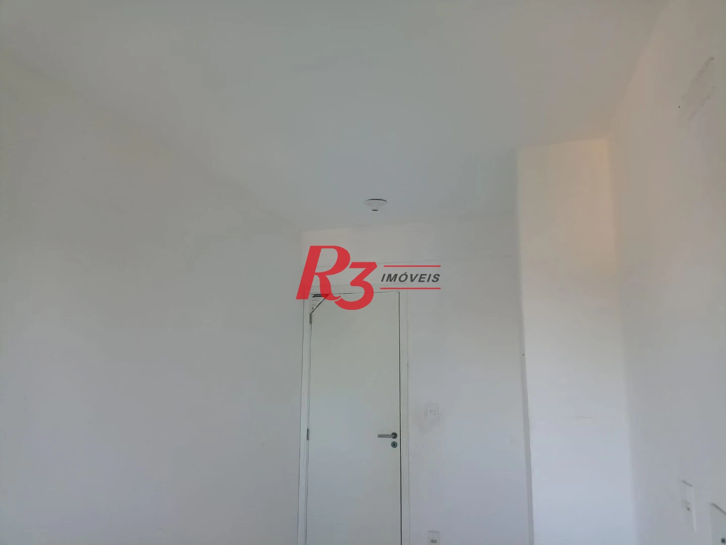 Apartamento com 2 dormitórios à venda, 70 m² por R$ 320.000,00 - Vila Paulista - Cubatão/SP