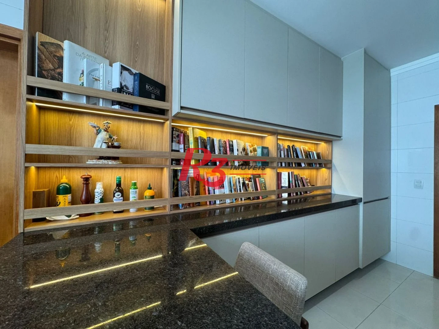 Apartamento com 3 dormitórios à venda, 204 m² por R$ 3.179.000,00 - Vila Rica - Santos/SP