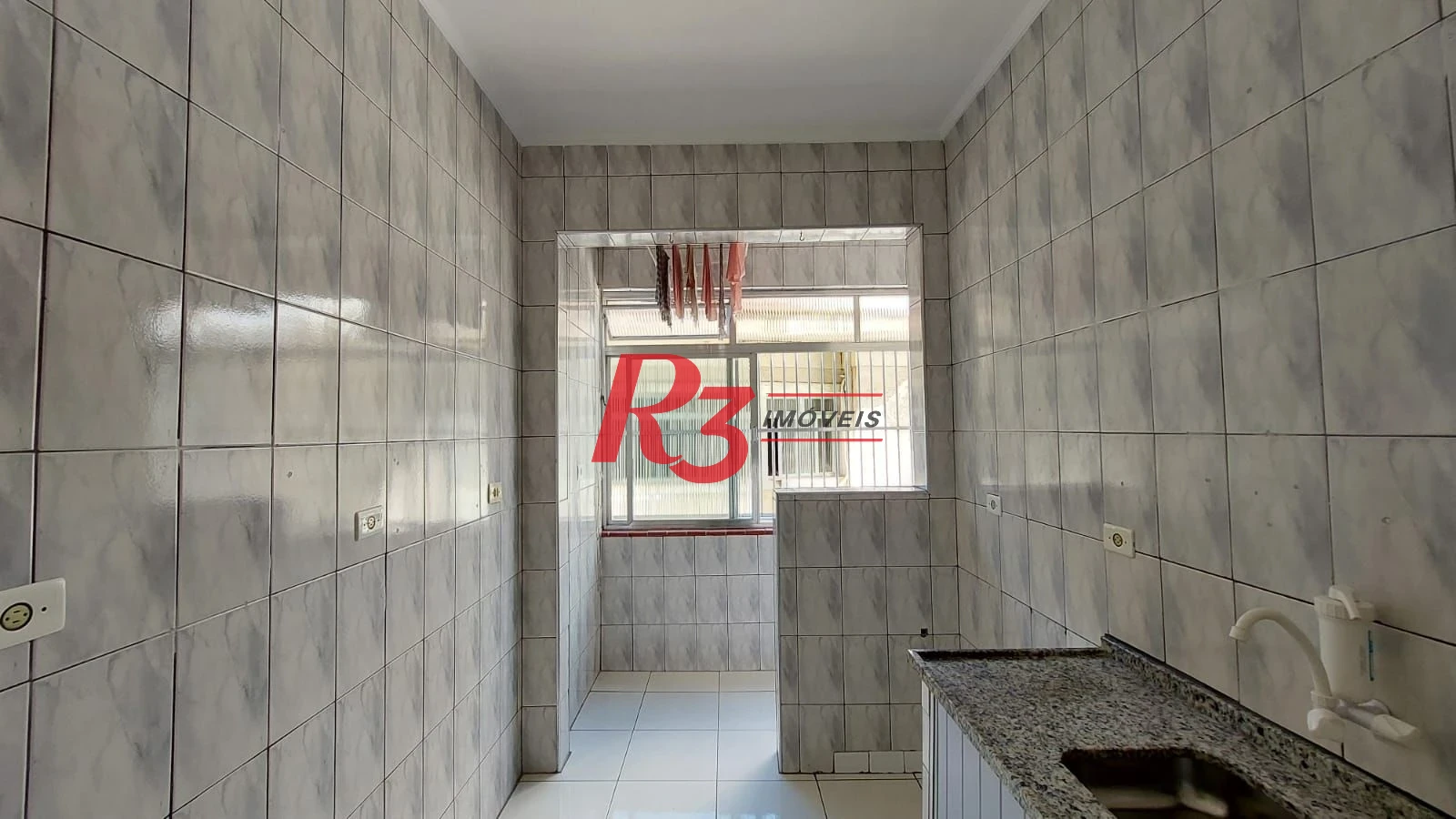 Apartamento com 1 dormitório à venda, 58 m² por R$ 300.000,00 - José Menino - Santos/SP