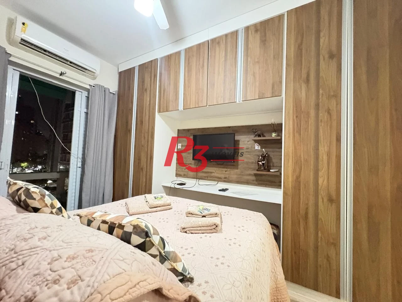 Apartamento com 1 dormitório para alugar, 64 m² por R$ 4.200,02/mês - Boqueirão - Santos/SP