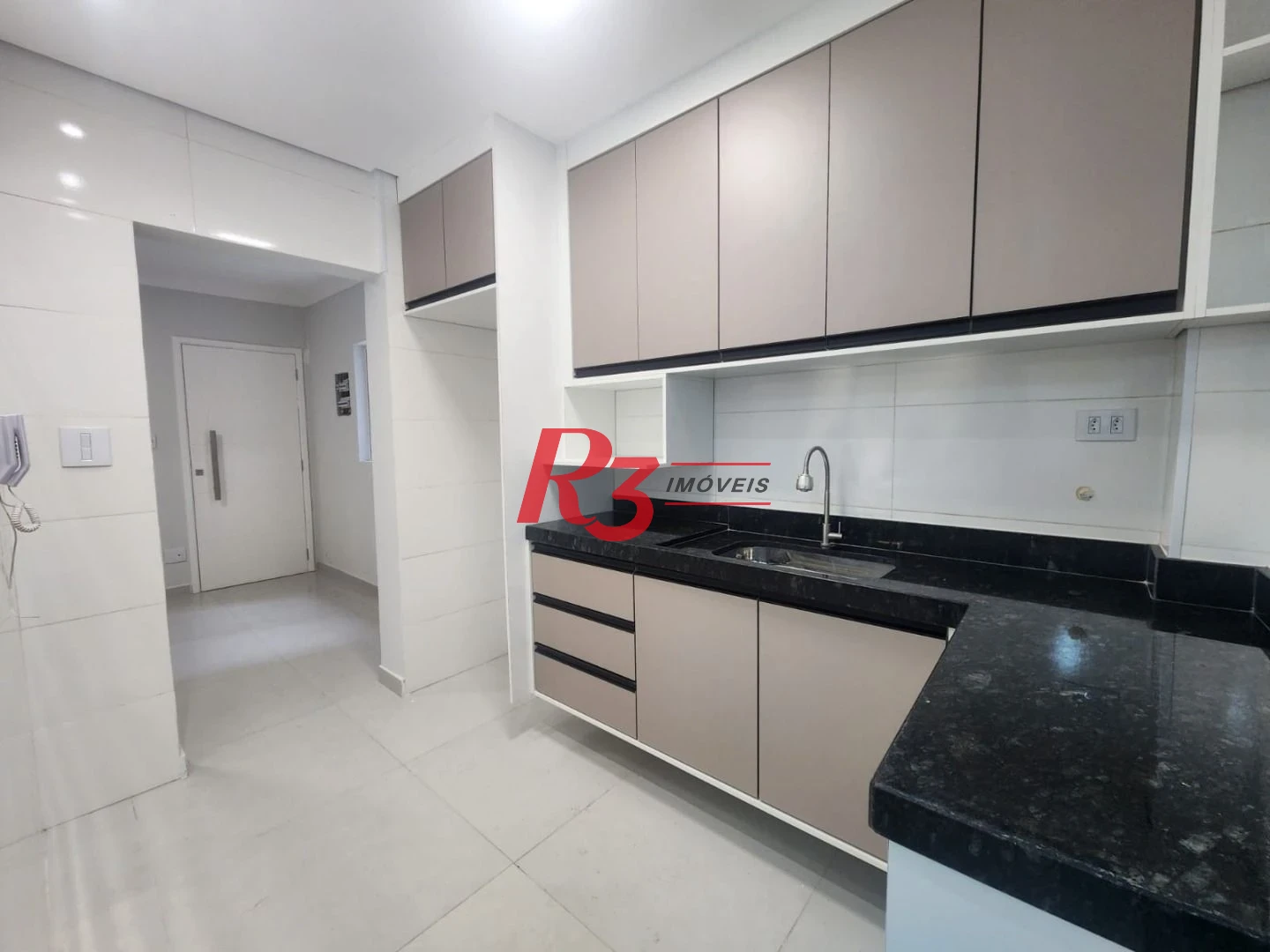Apartamento com 2 dormitórios à venda, 63 m² por R$ 599.000,00 - Aparecida - Santos/SP