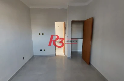 Sobrado com 2 dormitórios à venda, 80 m² por R$ 700.000,00 - Marapé - Santos/SP