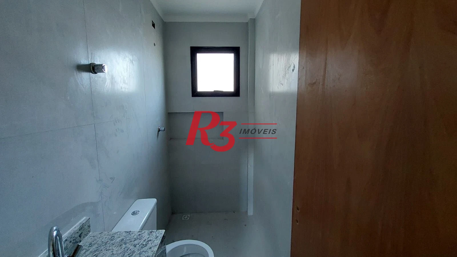 Sobrado com 2 dormitórios à venda, 80 m² por R$ 700.000,00 - Marapé - Santos/SP