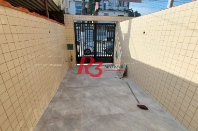 Sobrado com 2 dormitórios à venda, 80 m² por R$ 700.000,00 - Marapé - Santos/SP