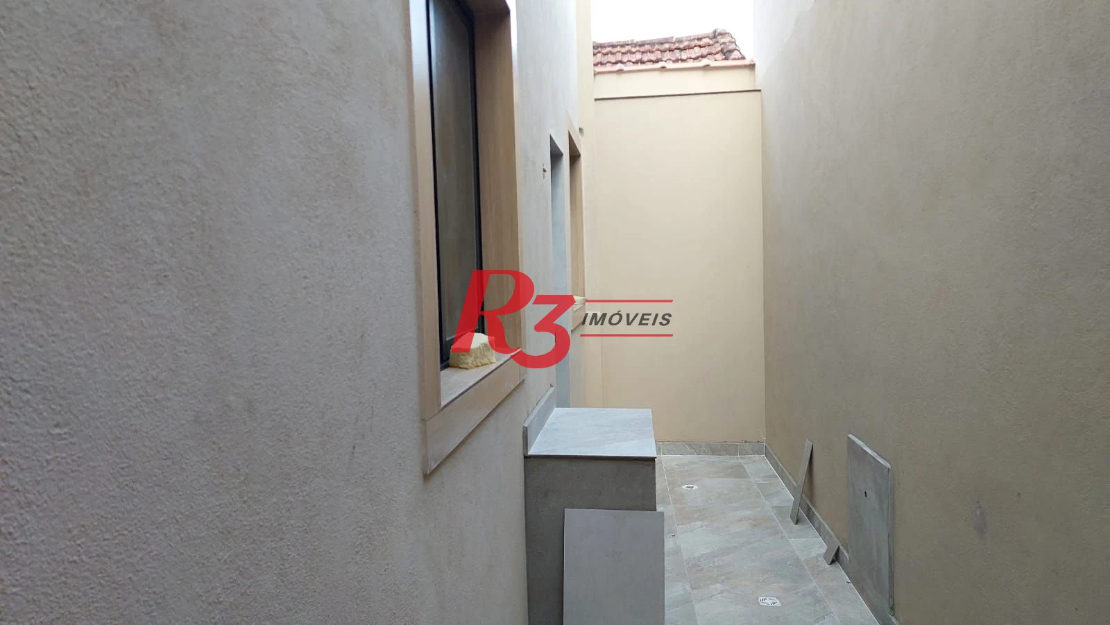 Sobrado com 2 dormitórios à venda, 80 m² por R$ 700.000,00 - Marapé - Santos/SP