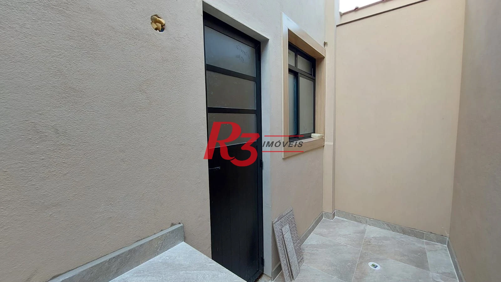 Sobrado com 2 dormitórios à venda, 80 m² por R$ 700.000,00 - Marapé - Santos/SP