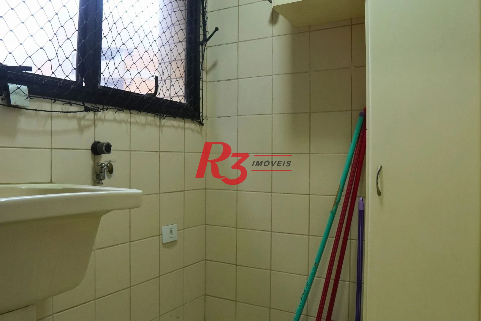 Apartamento com 2 dormitórios para alugar, 59 m² por R$ 4.000,02/mês - Boqueirão - Santos/SP