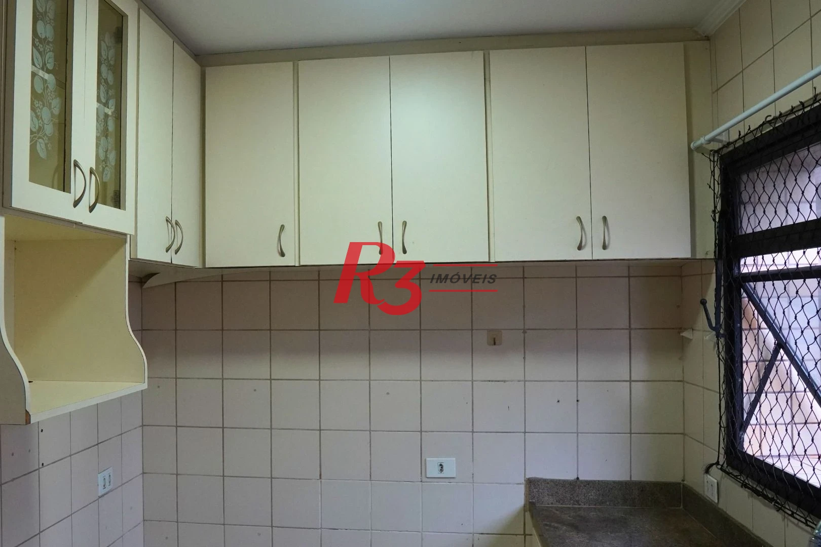 Apartamento com 2 dormitórios para alugar, 59 m² por R$ 4.000,02/mês - Boqueirão - Santos/SP