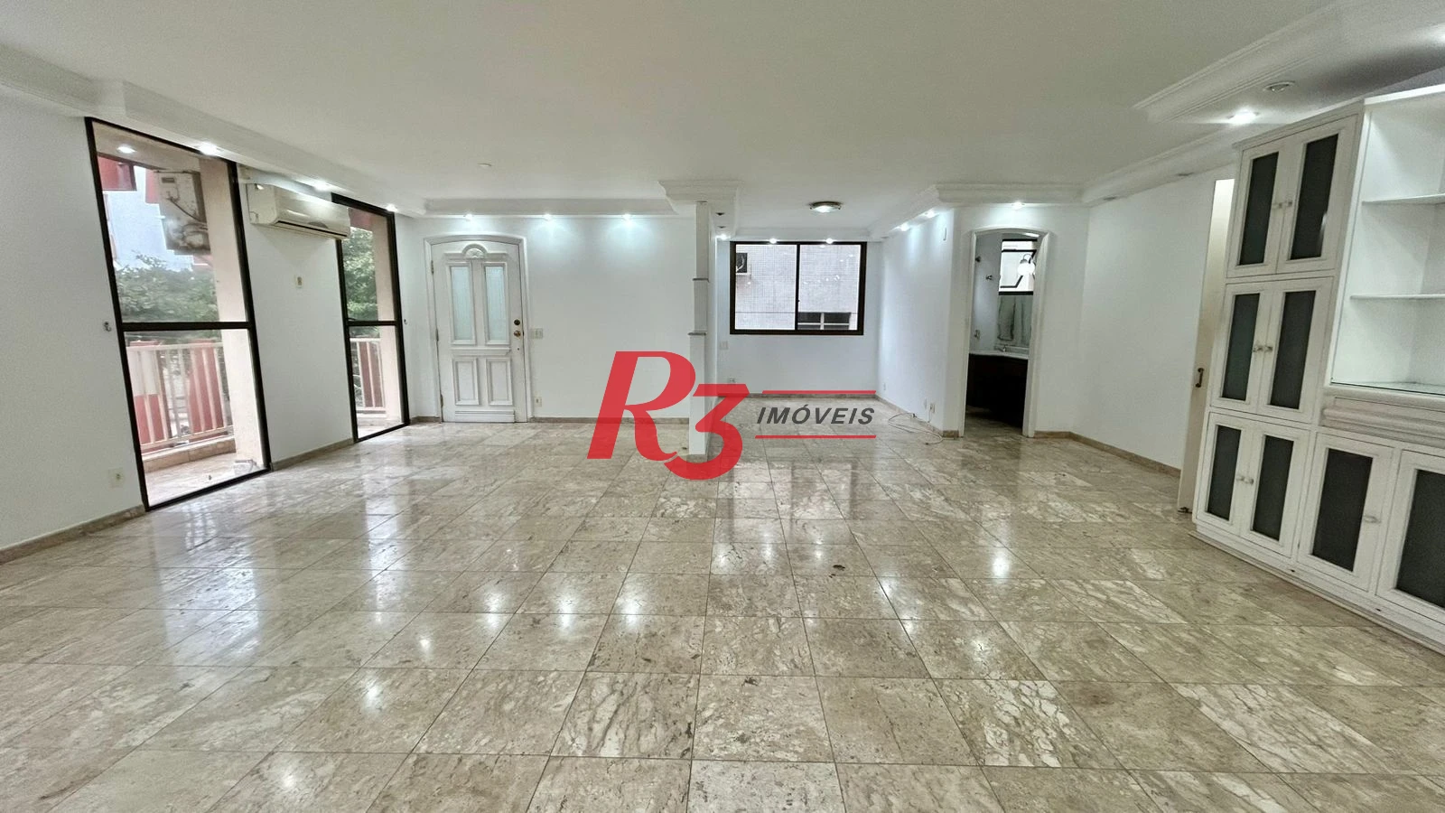 Apartamento com 3 dormitórios, 175 m² - venda por R$ 2.100.000,00 ou aluguel por R$ 11.400,00/mês - Boqueirão - Santos/SP