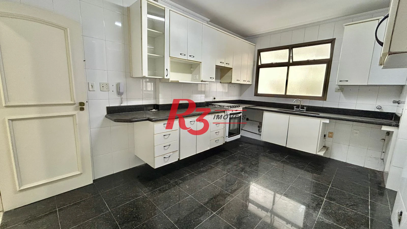Apartamento com 3 dormitórios, 175 m² - venda por R$ 2.100.000,00 ou aluguel por R$ 11.400,00/mês - Boqueirão - Santos/SP