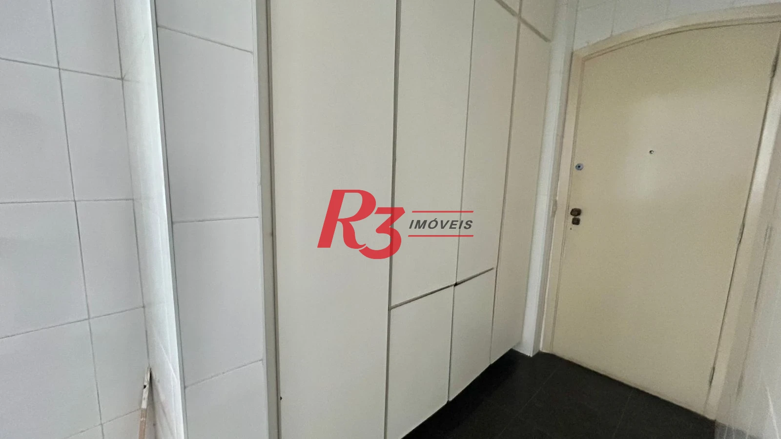 Apartamento com 3 dormitórios, 175 m² - venda por R$ 2.100.000,00 ou aluguel por R$ 11.400,00/mês - Boqueirão - Santos/SP