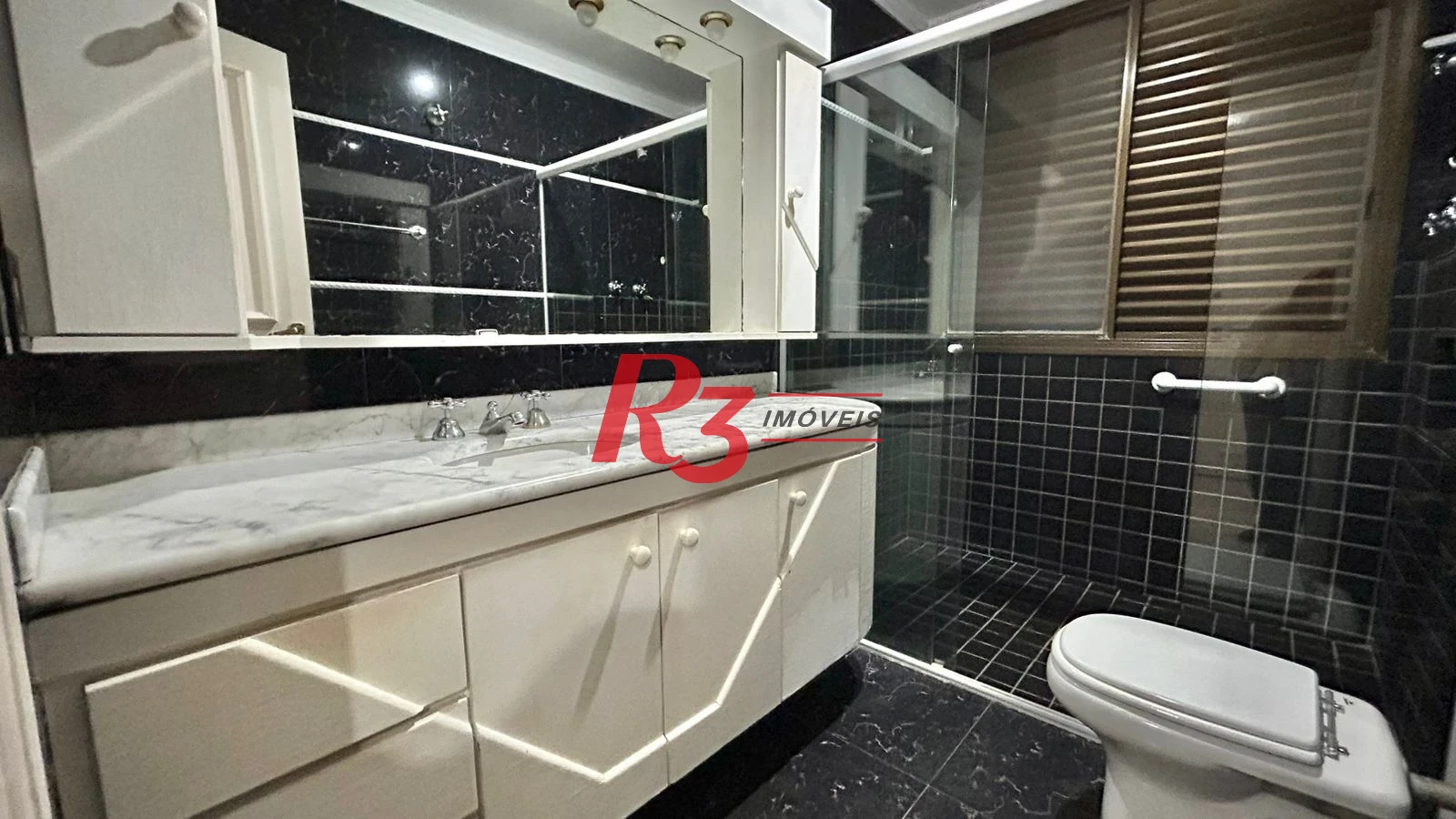 Apartamento com 3 dormitórios, 175 m² - venda por R$ 2.100.000,00 ou aluguel por R$ 11.400,00/mês - Boqueirão - Santos/SP