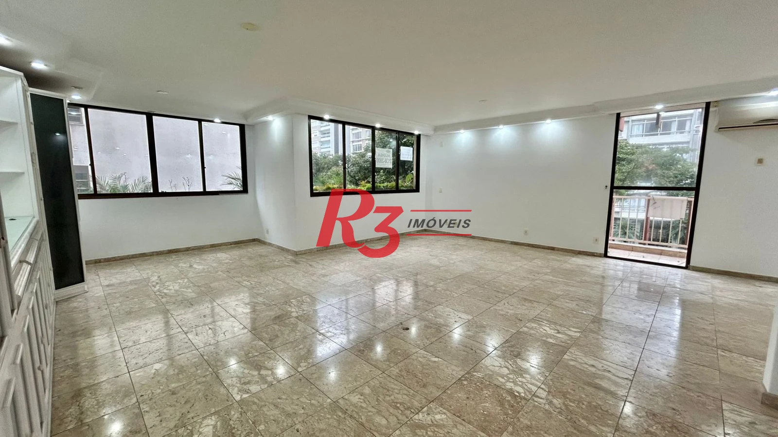 Apartamento com 3 dormitórios, 175 m² - venda por R$ 2.100.000,00 ou aluguel por R$ 11.400,00/mês - Boqueirão - Santos/SP