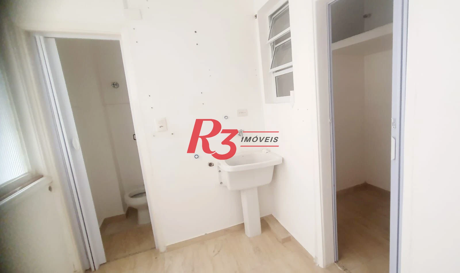 Apartamento com 3 dormitórios à venda, 120 m² por R$ 670.000,00 - Gonzaga - Santos/SP
