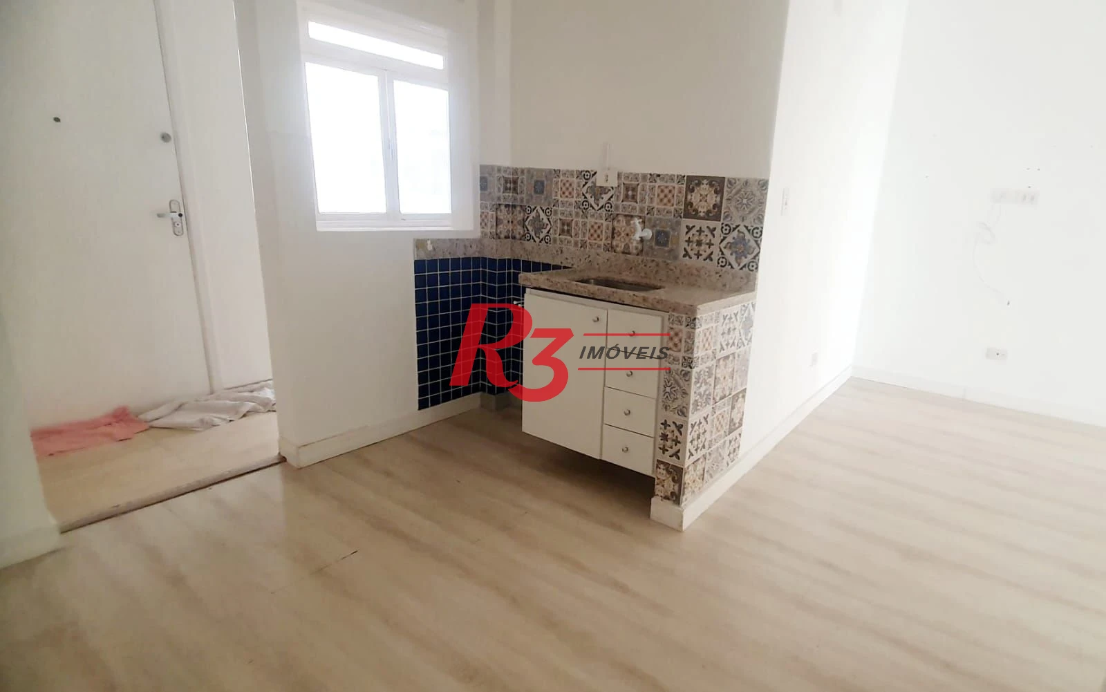 Apartamento com 3 dormitórios à venda, 120 m² por R$ 670.000,00 - Gonzaga - Santos/SP
