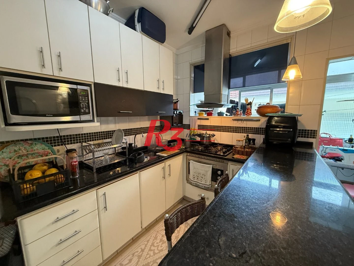Apartamento com 2 dormitórios à venda, 90 m² por R$ 470.000,00 - Boqueirão - Santos/SP