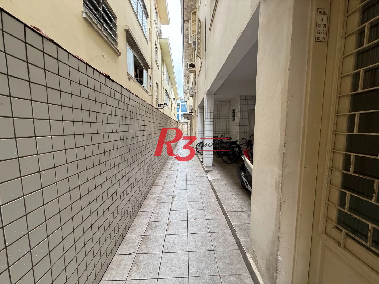 Apartamento com 2 dormitórios à venda, 90 m² por R$ 470.000,00 - Boqueirão - Santos/SP
