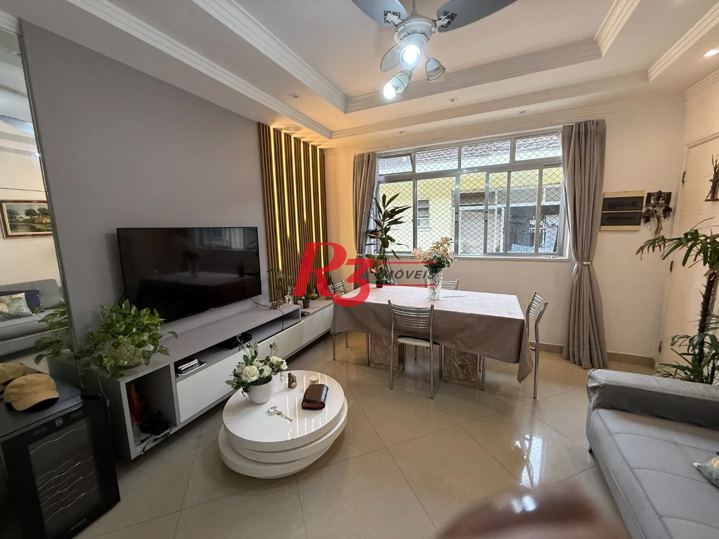 Apartamento com 2 dormitórios à venda, 90 m² por R$ 470.000,00 - Boqueirão - Santos/SP