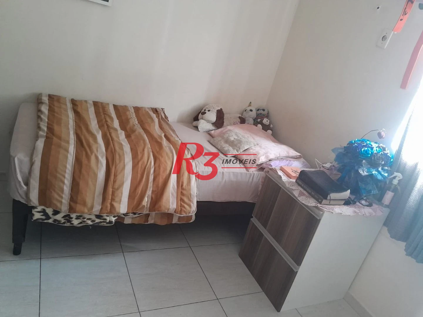 Village com 3 dormitórios à venda, 147 m² por R$ 520.000,00 - Estuário - Santos/SP