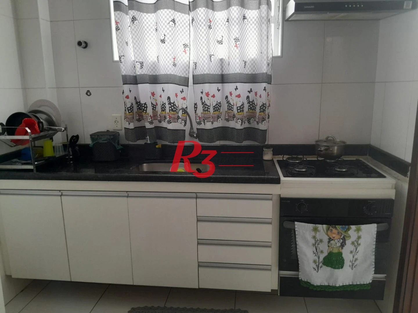 Village com 3 dormitórios à venda, 147 m² por R$ 520.000,00 - Estuário - Santos/SP
