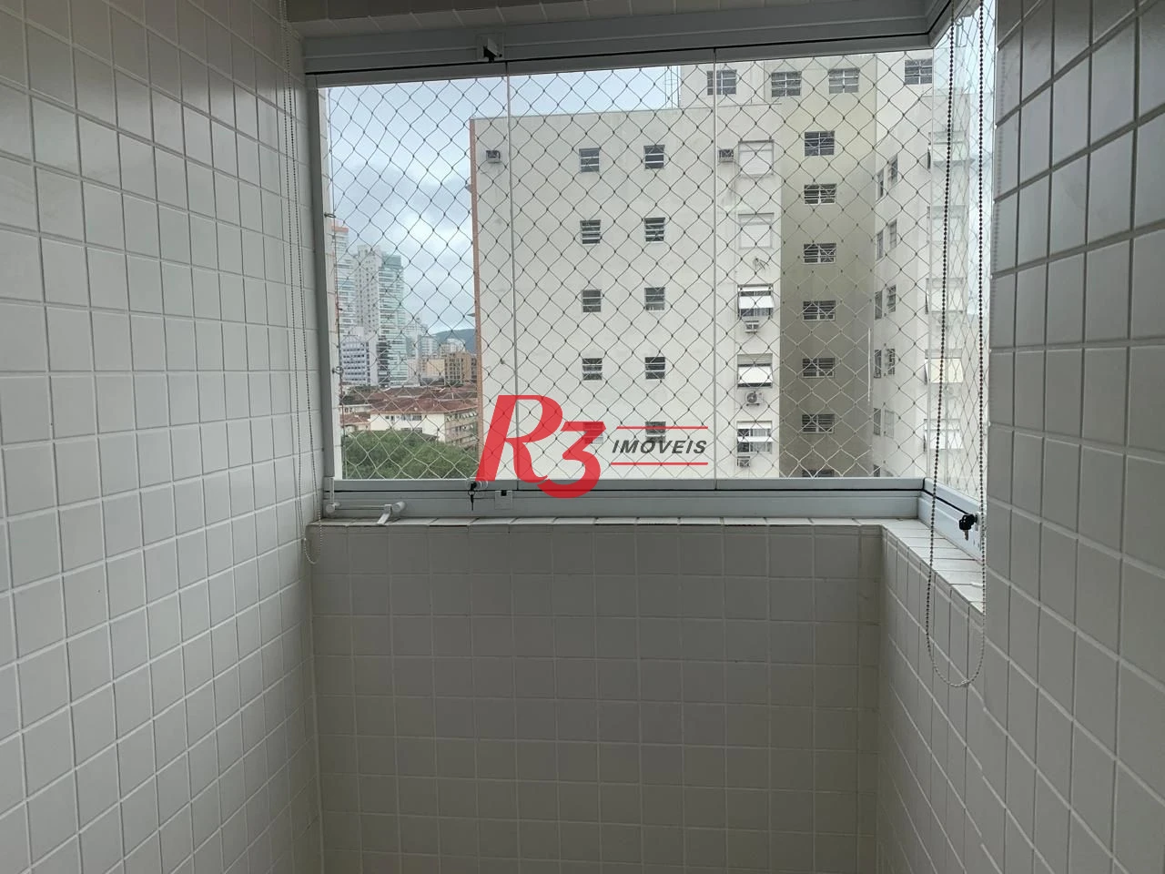 Apartamento com 2 dormitórios para alugar, 66 m² por R$ 6.009,86/mês - Boqueirão - Santos/SP