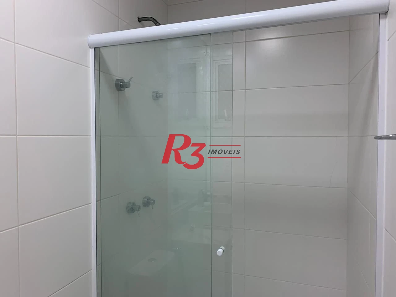 Apartamento com 2 dormitórios para alugar, 66 m² por R$ 6.009,86/mês - Boqueirão - Santos/SP