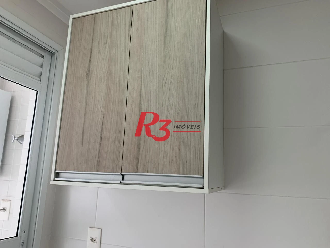 Apartamento com 2 dormitórios para alugar, 66 m² por R$ 6.009,86/mês - Boqueirão - Santos/SP