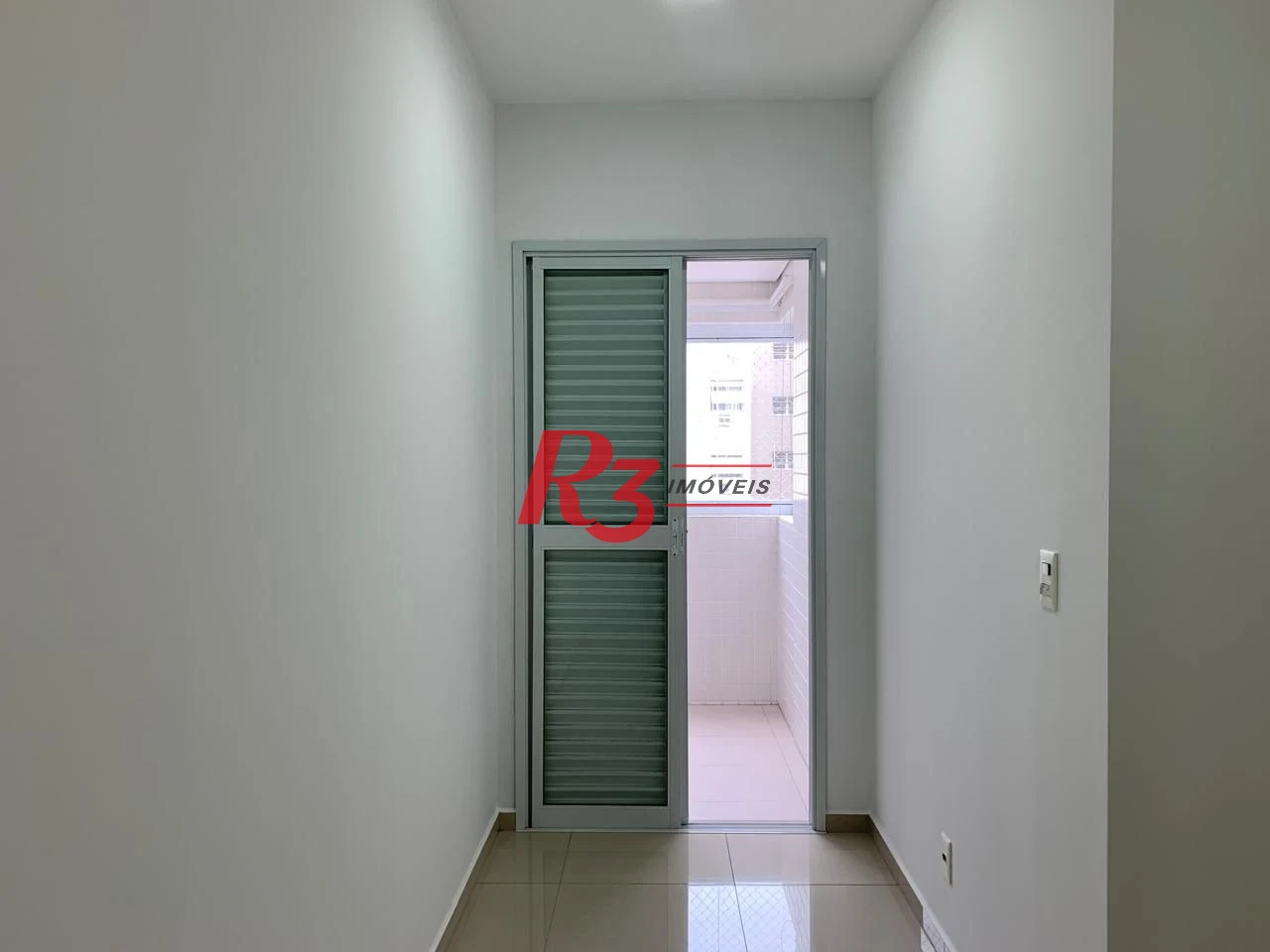 Apartamento com 2 dormitórios para alugar, 66 m² por R$ 6.009,86/mês - Boqueirão - Santos/SP