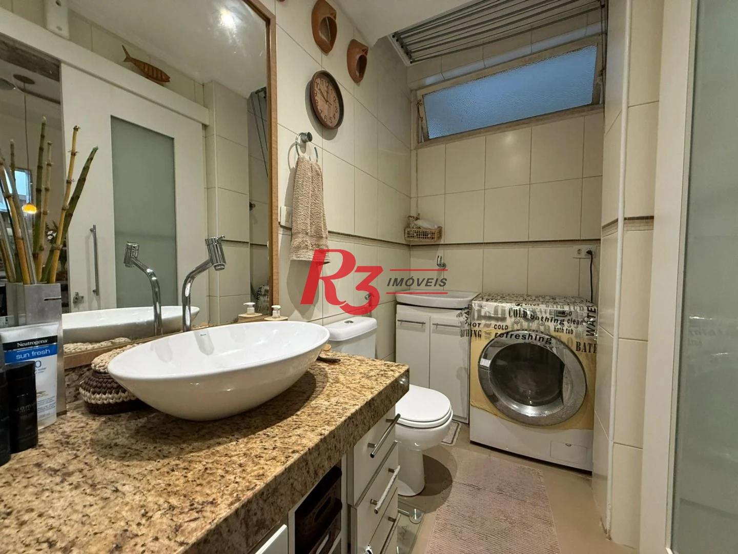 Apartamento com 2 dormitórios à venda, 55 m² por R$ 435.000,00 - José Menino - Santos/SP