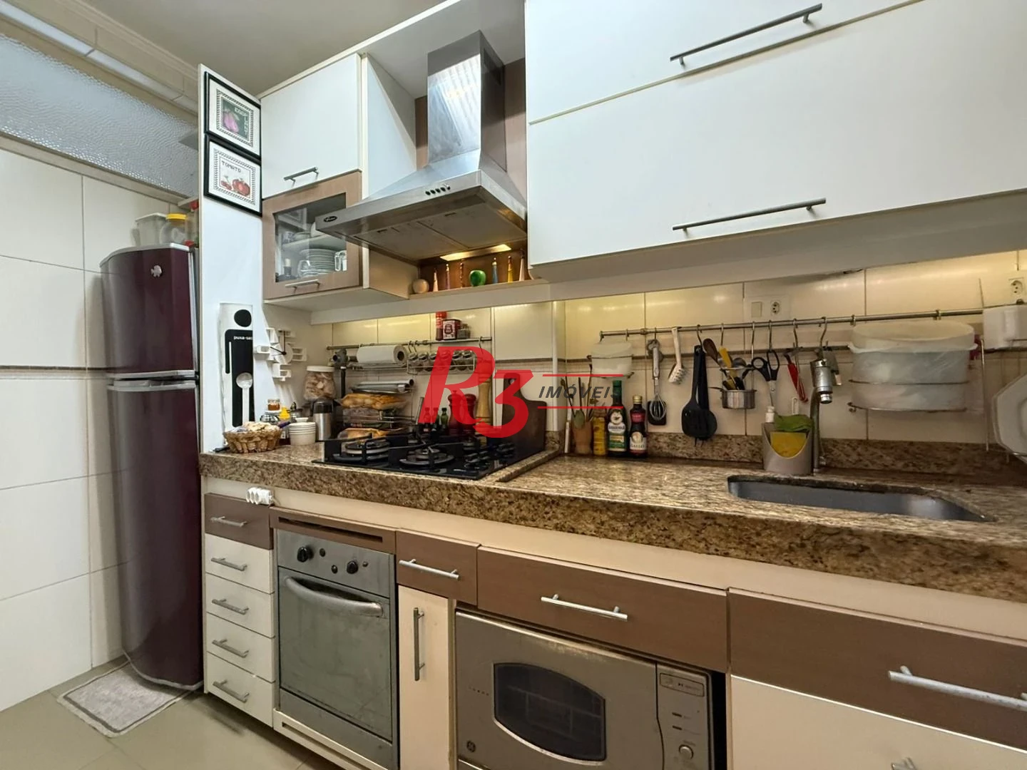 Apartamento com 2 dormitórios à venda, 55 m² por R$ 435.000,00 - José Menino - Santos/SP