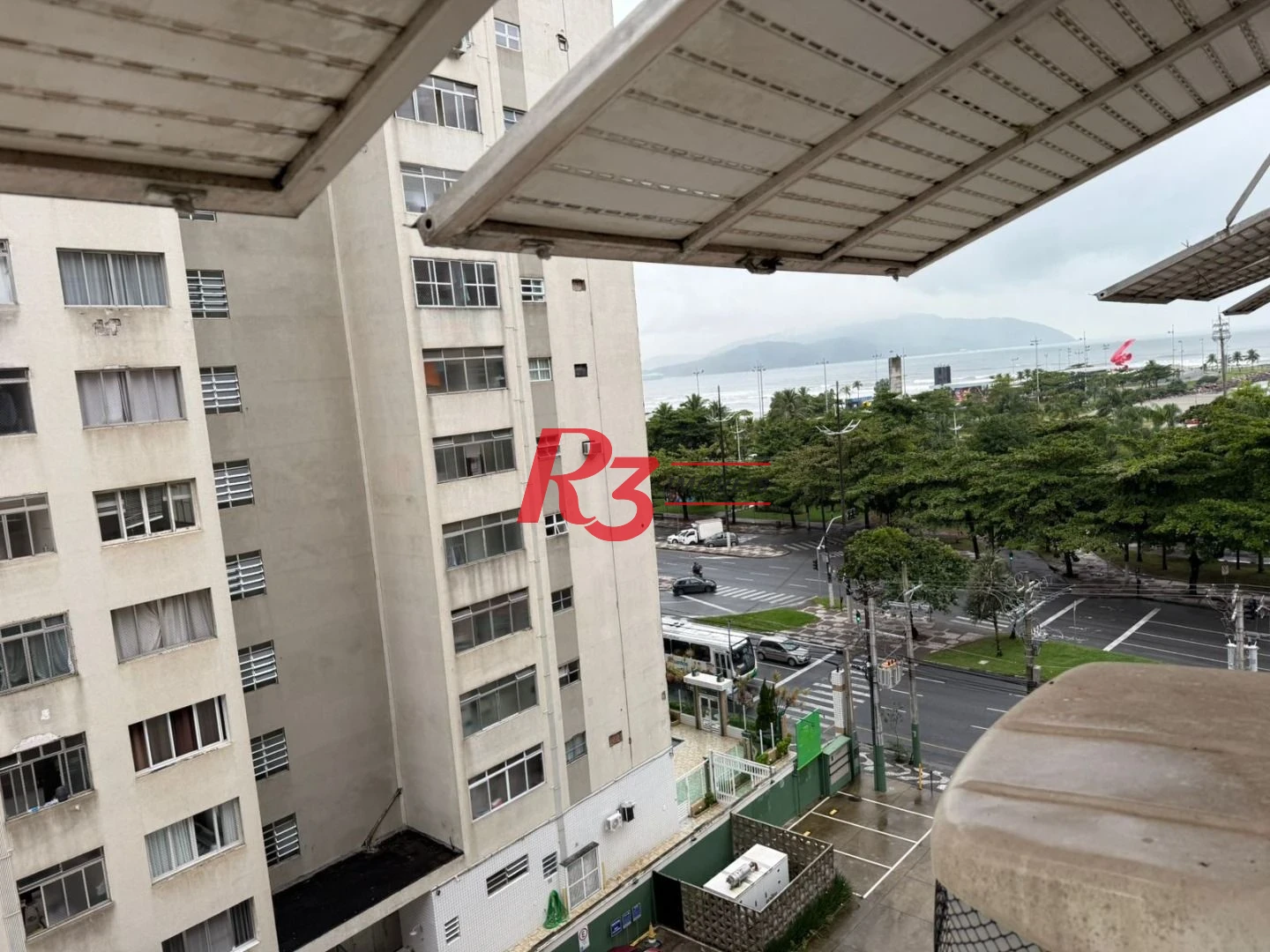 Apartamento com 2 dormitórios à venda, 55 m² por R$ 435.000,00 - José Menino - Santos/SP