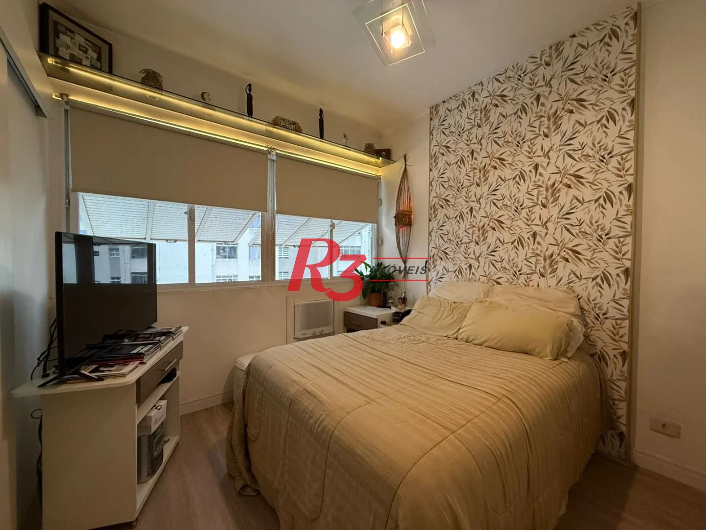 Apartamento com 2 dormitórios à venda, 55 m² por R$ 435.000,00 - José Menino - Santos/SP