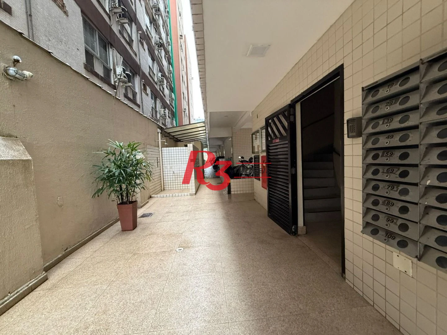 Apartamento com 2 dormitórios à venda, 55 m² por R$ 435.000,00 - José Menino - Santos/SP