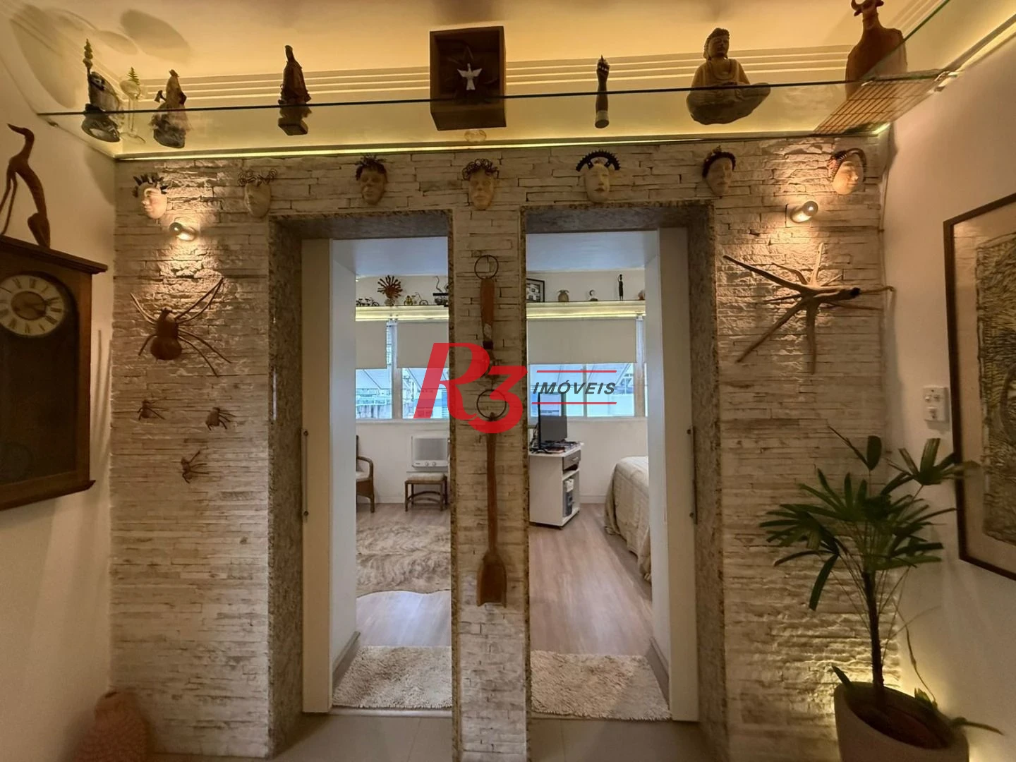 Apartamento com 2 dormitórios à venda, 55 m² por R$ 435.000,00 - José Menino - Santos/SP