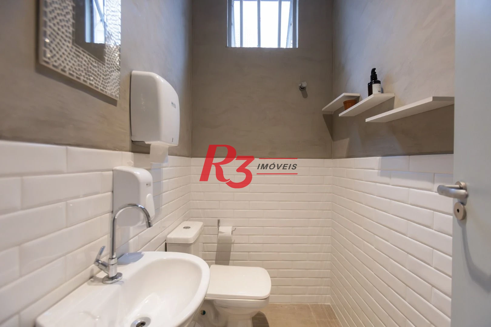 Loja à venda, 94 m² por R$ 999.000,00 - Gonzaga - Santos/SP
