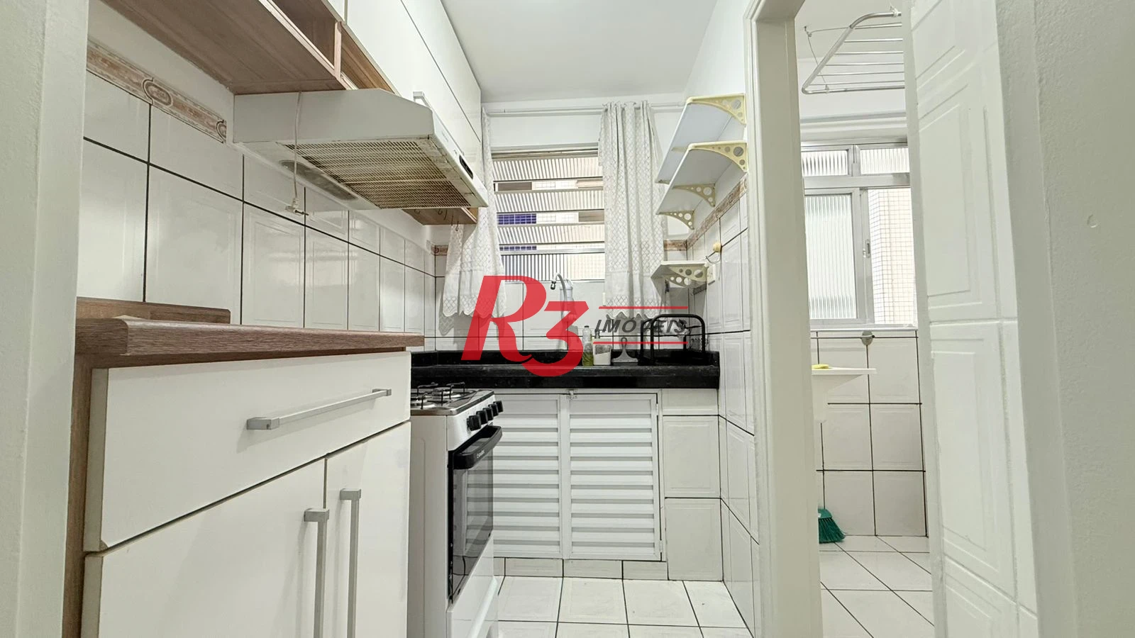 Apartamento com 1 dormitório à venda, 38 m² por R$ 299.900,00 - José Menino - Santos/SP