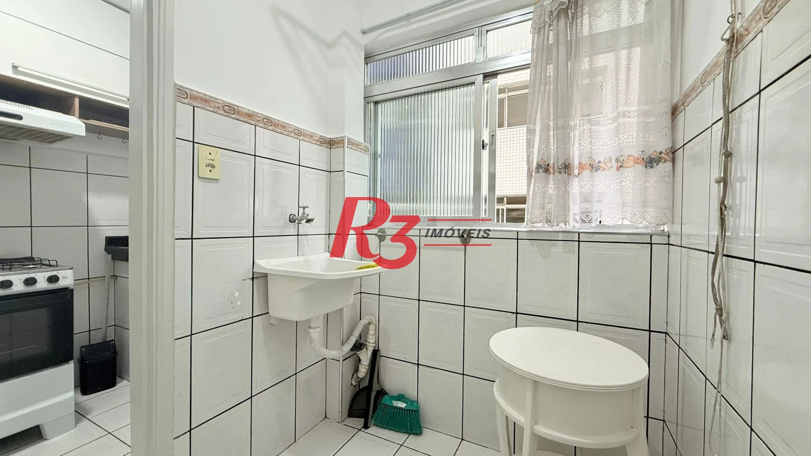 Apartamento com 1 dormitório à venda, 38 m² por R$ 299.900,00 - José Menino - Santos/SP