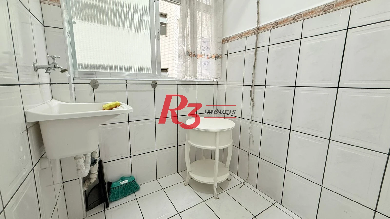 Apartamento com 1 dormitório à venda, 38 m² por R$ 299.900,00 - José Menino - Santos/SP