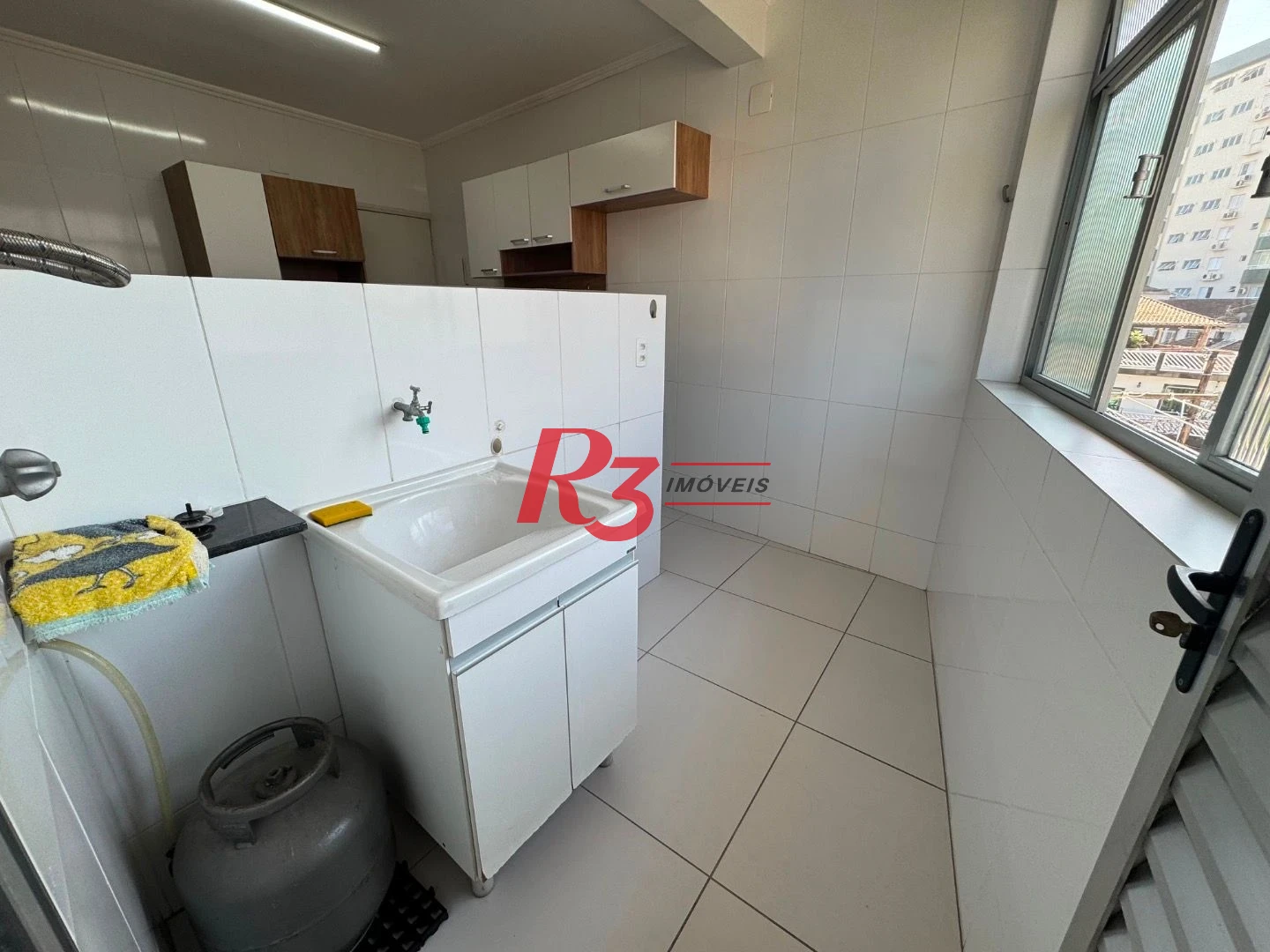 Apartamento com 3 dormitórios para alugar, 100 m² por R$ 3.500,00/mês - Embaré - Santos/SP