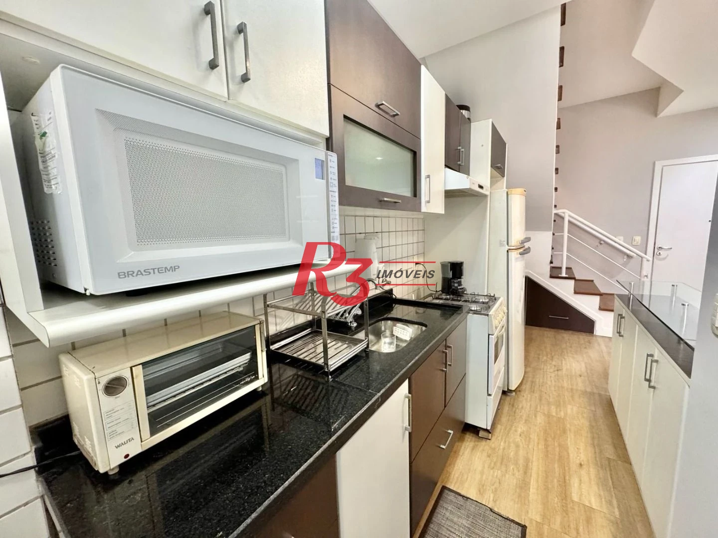 Apartamento com 1 dormitório à venda, 69 m² por R$ 650.000,00 - Gonzaga - Santos/SP