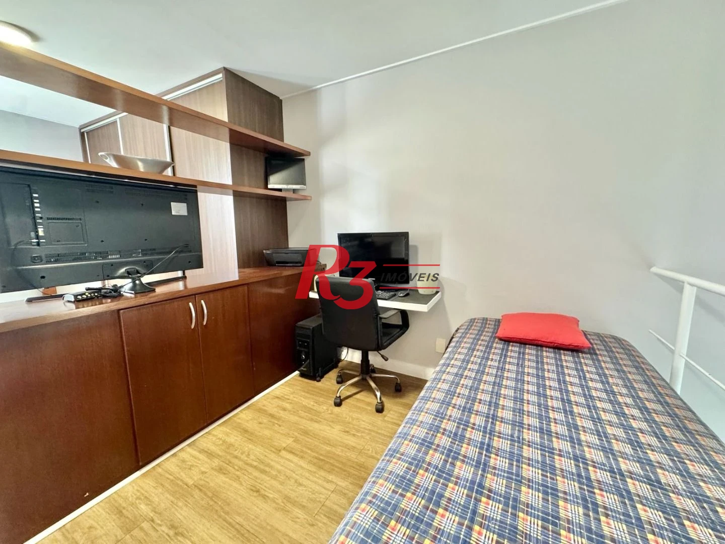 Apartamento com 1 dormitório à venda, 69 m² por R$ 650.000,00 - Gonzaga - Santos/SP