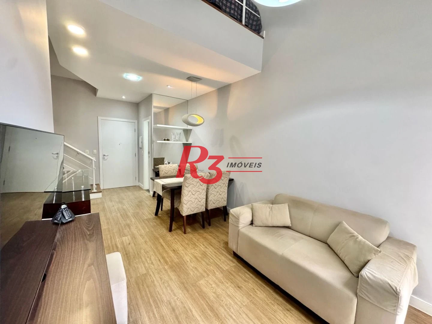 Apartamento com 1 dormitório à venda, 69 m² por R$ 650.000,00 - Gonzaga - Santos/SP