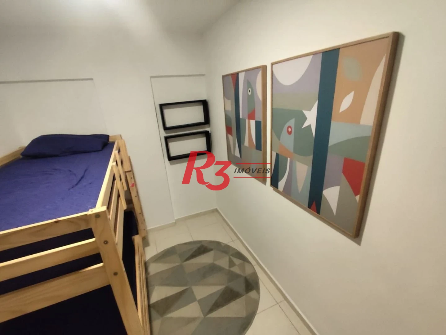 Apartamento com 2 dormitórios para alugar, 59 m² por R$ 3.200,00/mês - Vila Voturuá - São Vicente/SP