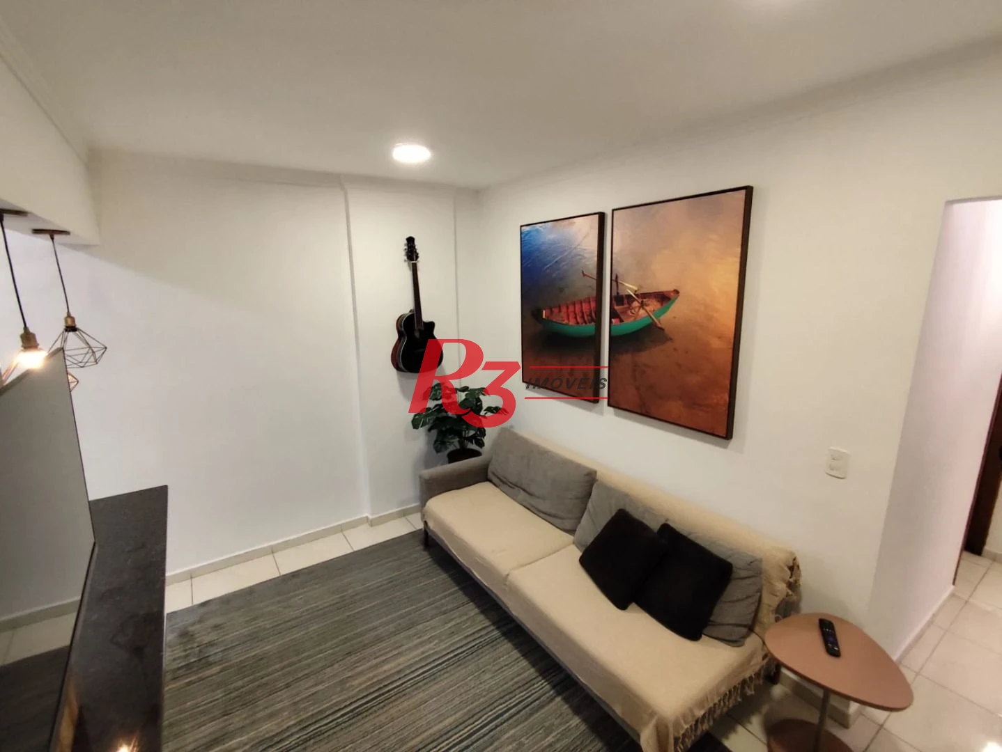 Apartamento com 2 dormitórios para alugar, 59 m² por R$ 3.200,00/mês - Vila Voturuá - São Vicente/SP