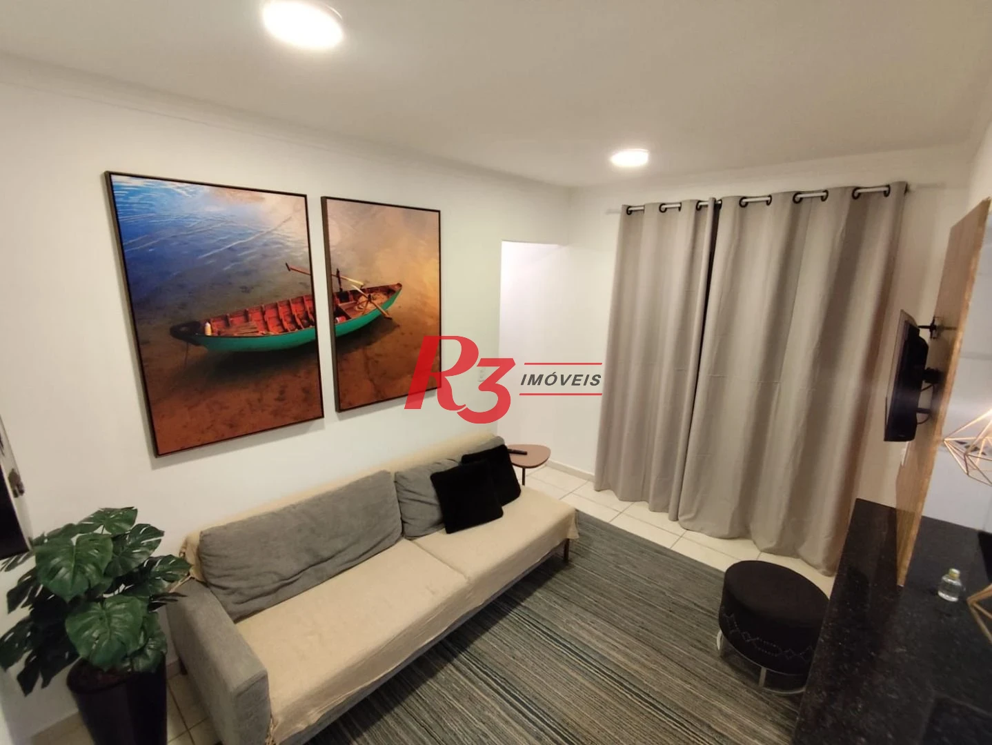 Apartamento com 2 dormitórios para alugar, 59 m² por R$ 3.200,00/mês - Vila Voturuá - São Vicente/SP