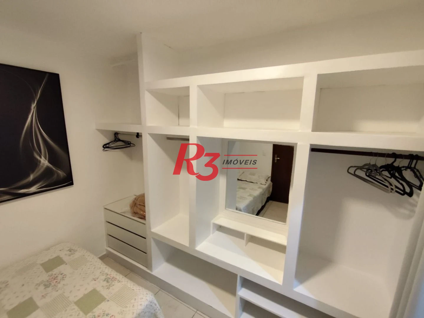 Apartamento com 2 dormitórios para alugar, 59 m² por R$ 3.200,00/mês - Vila Voturuá - São Vicente/SP