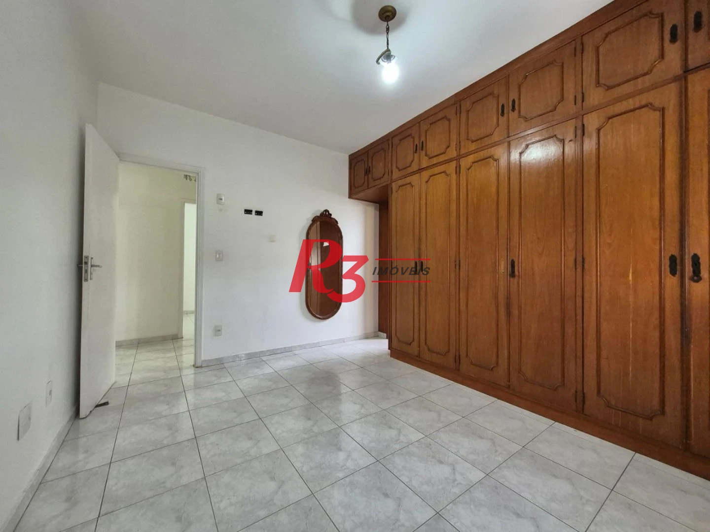 Apartamento com 3 dormitórios à venda, 135 m² por R$ 899.000,00 - Embaré - Santos/SP