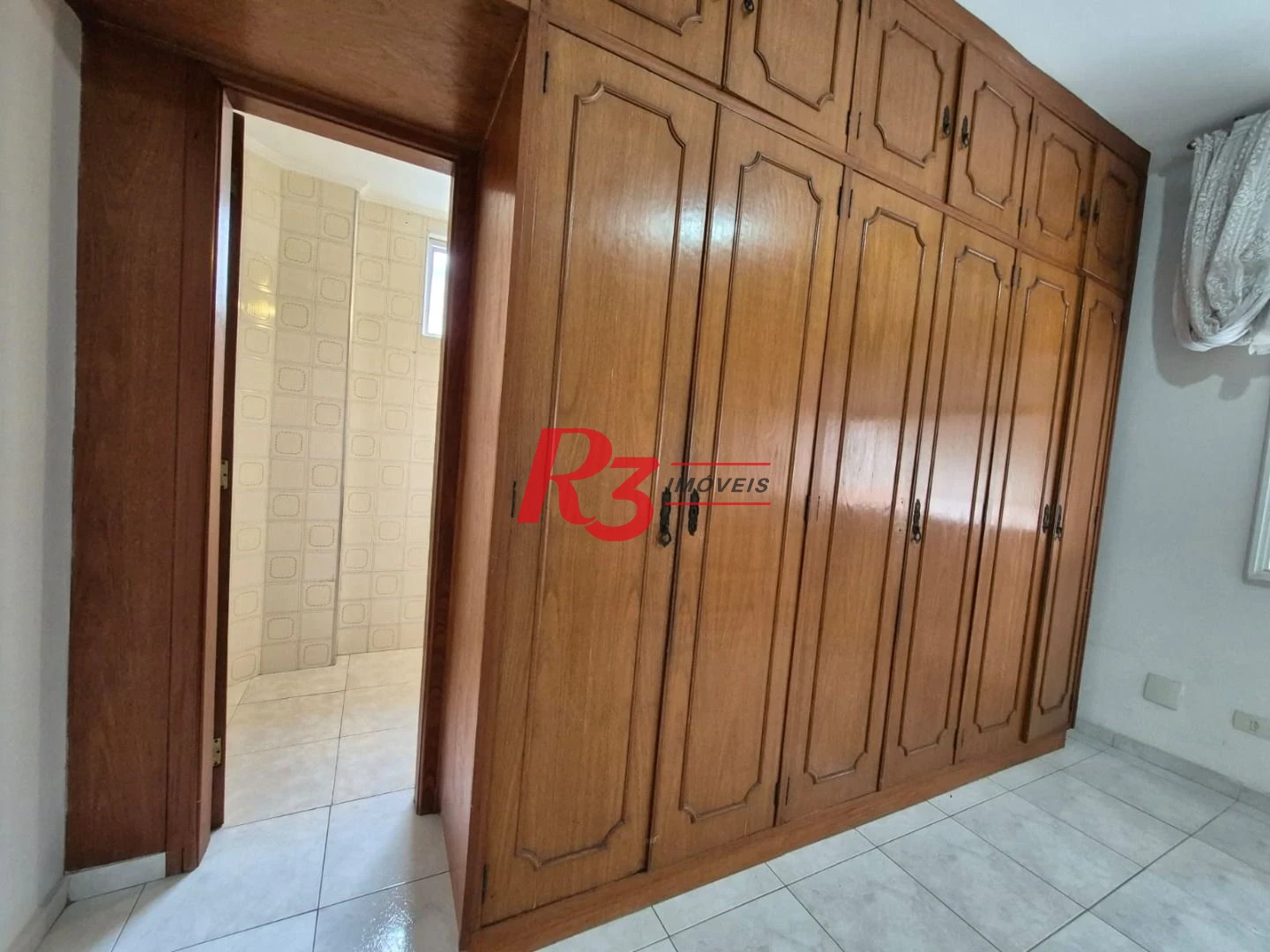 Apartamento com 3 dormitórios à venda, 135 m² por R$ 899.000,00 - Embaré - Santos/SP
