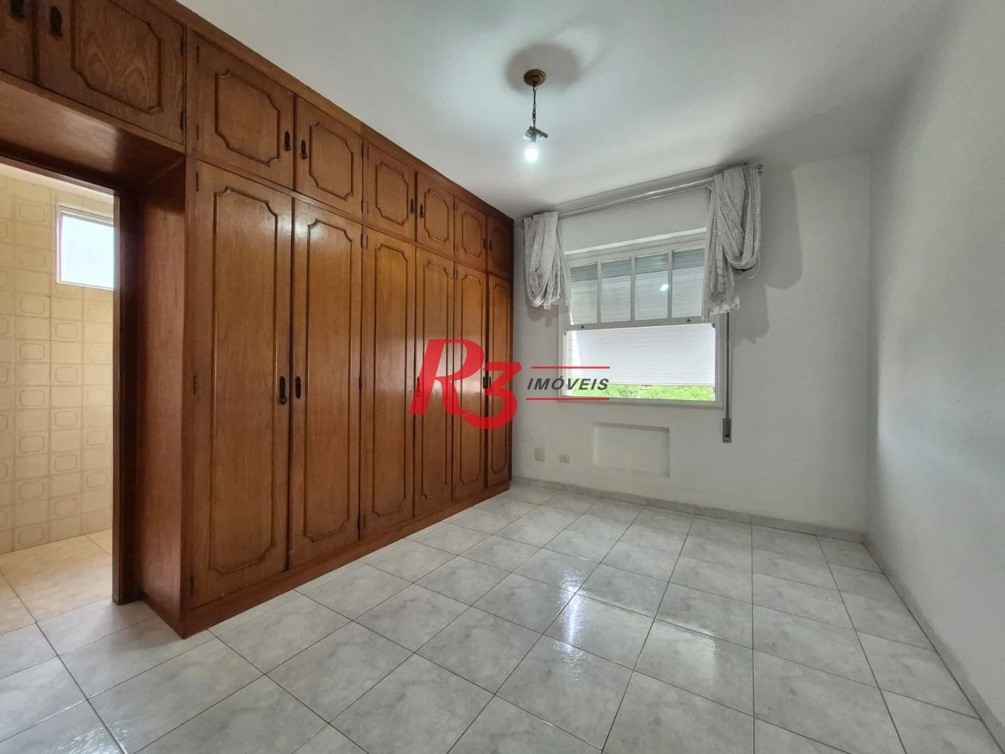 Apartamento com 3 dormitórios à venda, 135 m² por R$ 899.000,00 - Embaré - Santos/SP
