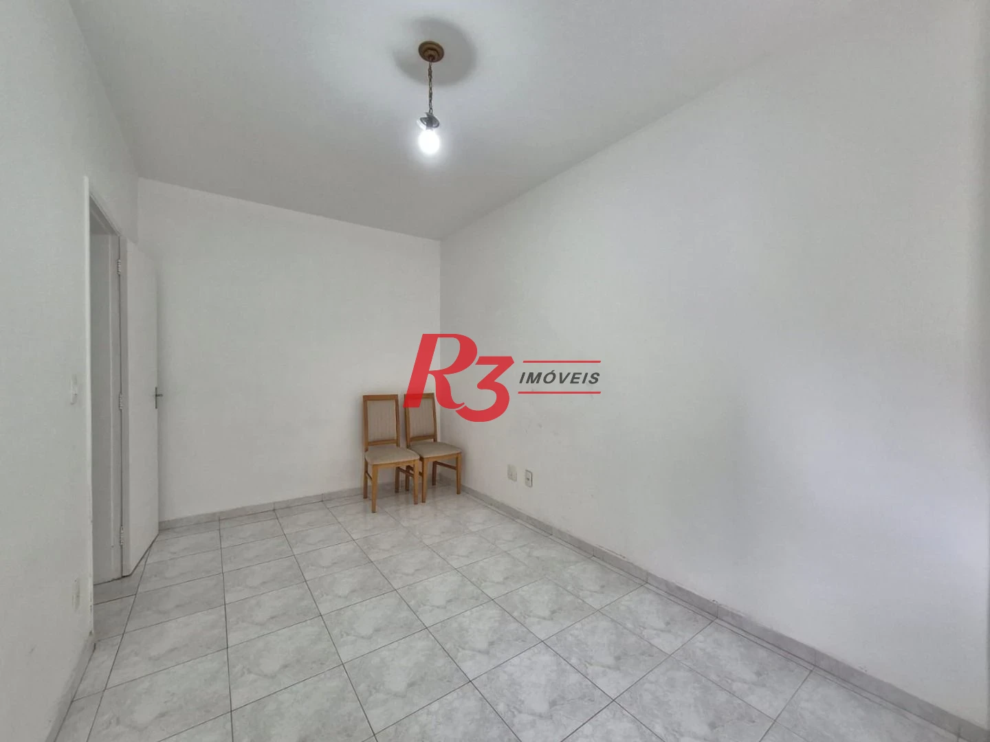 Apartamento com 3 dormitórios à venda, 135 m² por R$ 899.000,00 - Embaré - Santos/SP